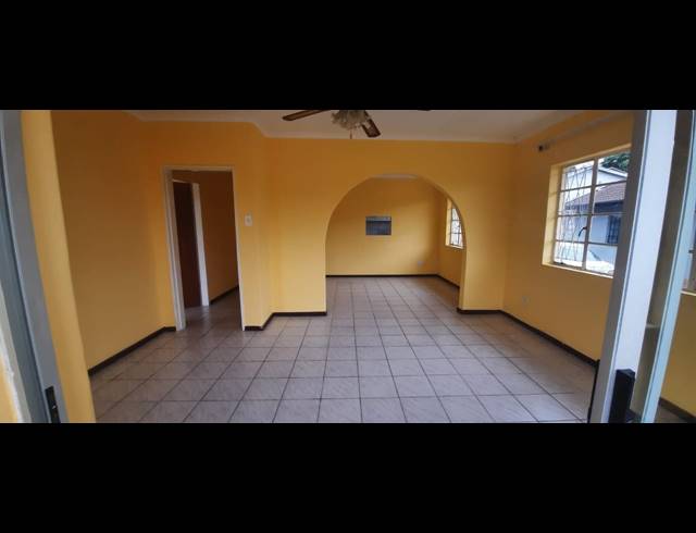3 BEDROOM HOUSE FOR SALE IN RAISETHORPE